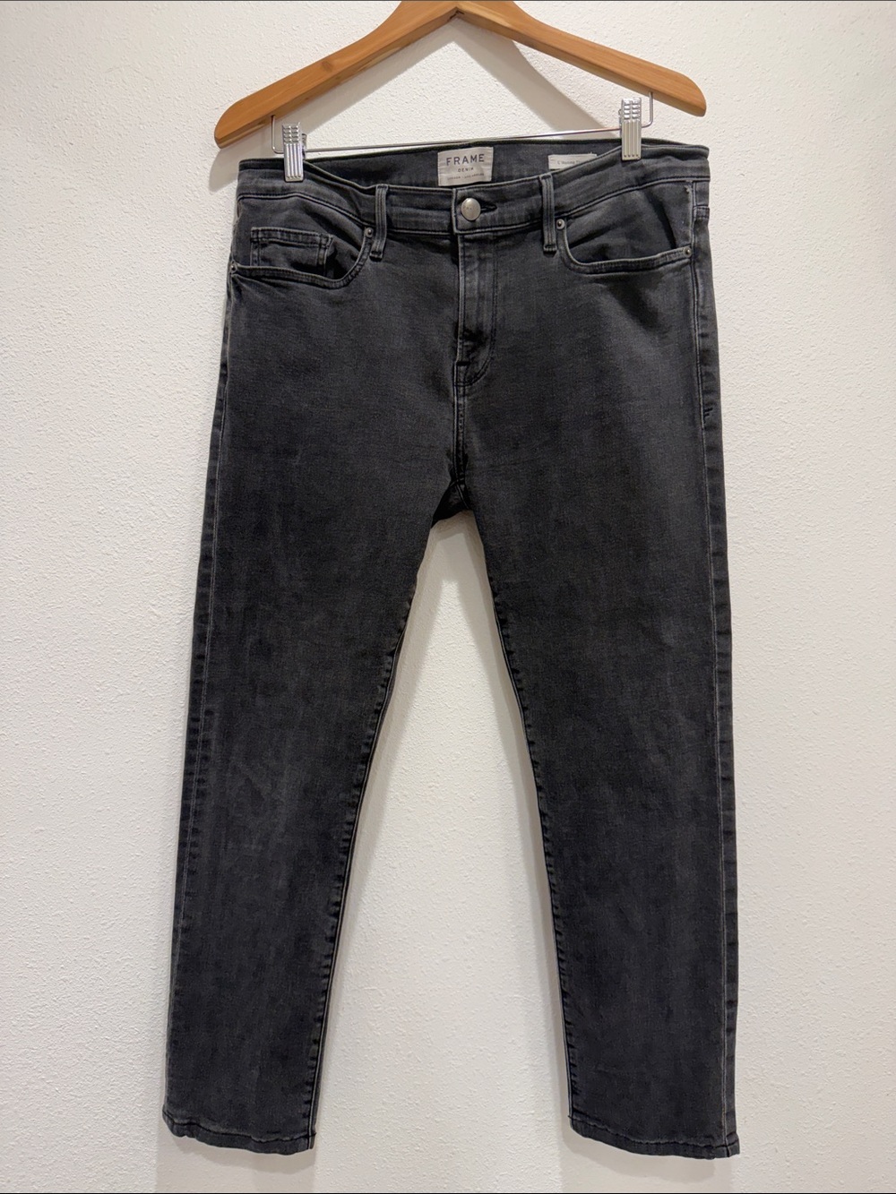 Frame Denim Women’s Washed Black Slim Jeans